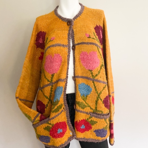 Handmade Alpaca Sweater - Picture 2 of 3